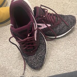 Brooks Women's Burgundy and Black Sneakers